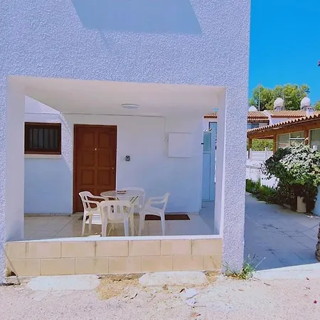 Semesterbostad Sea Gem Meneou