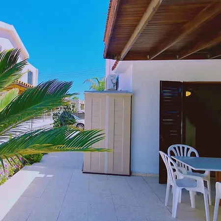 Semesterbostad Sea Gem *