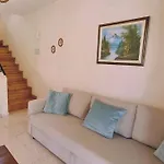 Sea Gem Tatil Evi Meneou