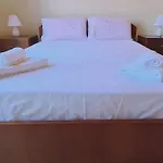 Sea Gem Tatil Evi Meneou